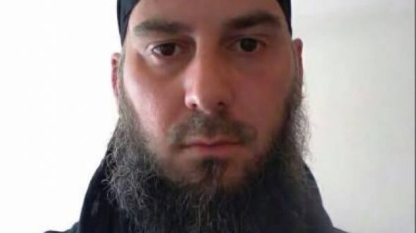 Lirim Rexhepi: O Enis, o Shefqet, o Ahmed, o Ekrem, o Mustaf, pse s’pe çelni gojën?