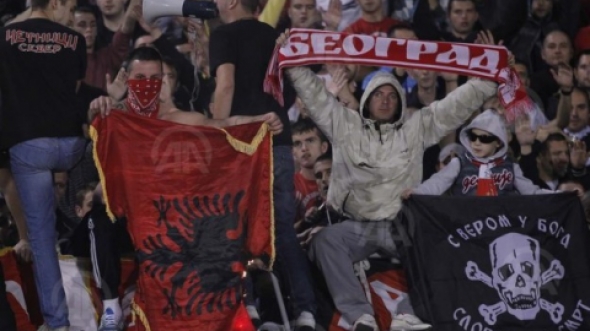 Beograd, digjet flamuri i Shqipërisë në ndeshjen Partizani - Crvena Zvezda