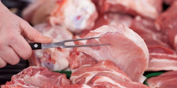 Vite me rradhë shet mish derri dhe e deklaoron mish lope