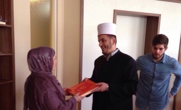 Gjermani: Nëna dhe djali pranojnë Islamin
